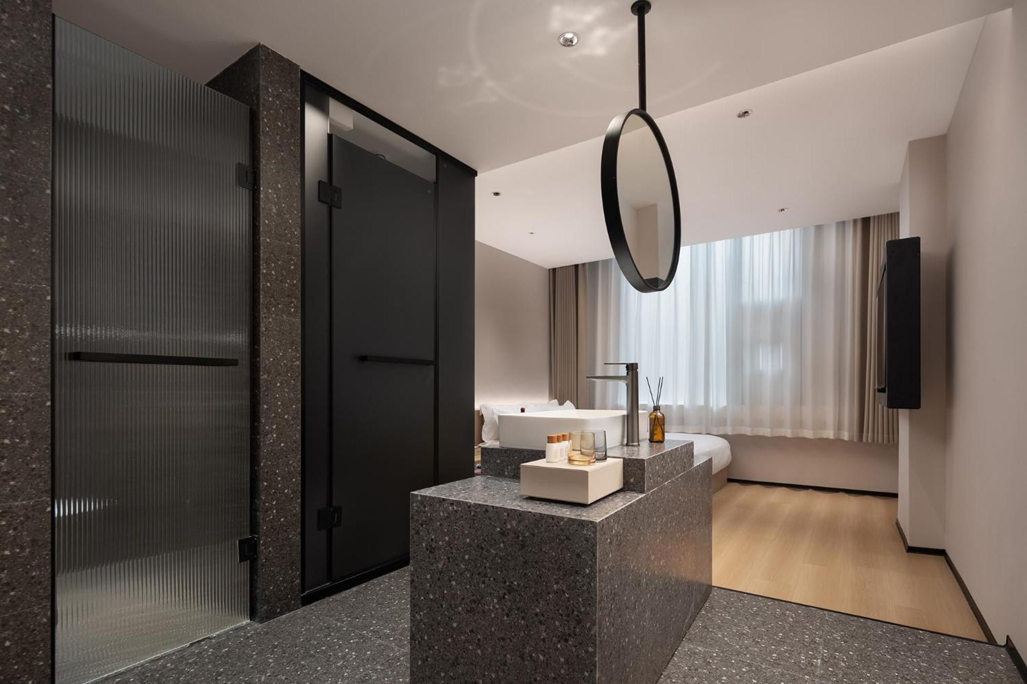 Guanran Hotel - Yongningmen Subway Station Сиан Екстериор снимка